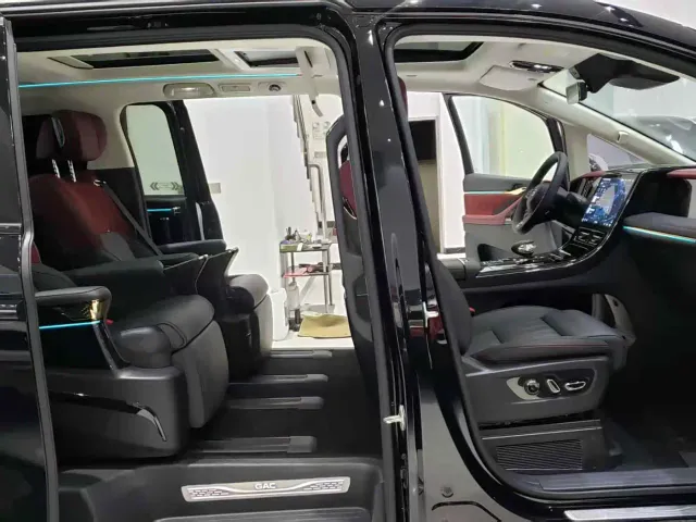 GAC Trumpchi E9 — Фото автомобиля 8