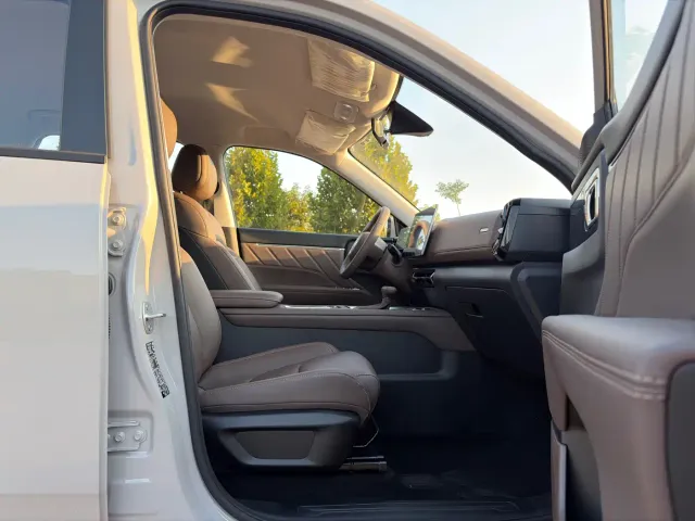 Wuling Starlight 560 — Фото автомобиля 12