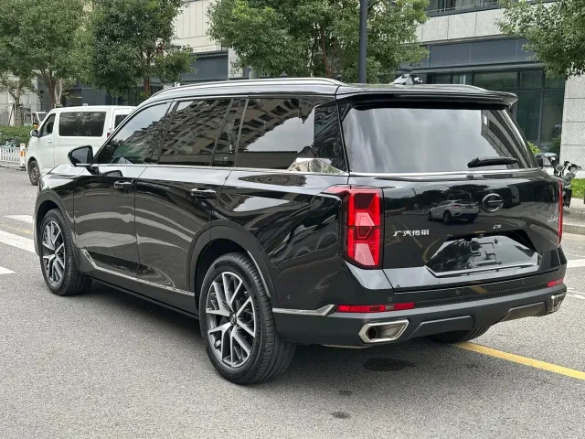 GAC Trumpchi GS8 — Фото автомобиля 7