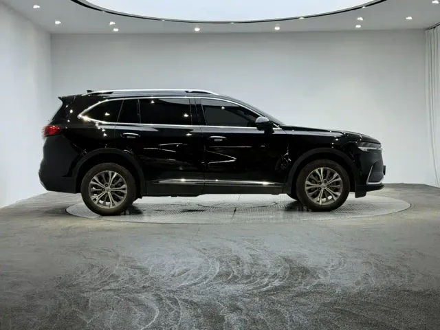 Buick Envision Plus — Фото автомобиля 4