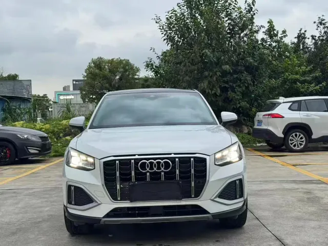 Фотография автомобиля — Audi Q2L