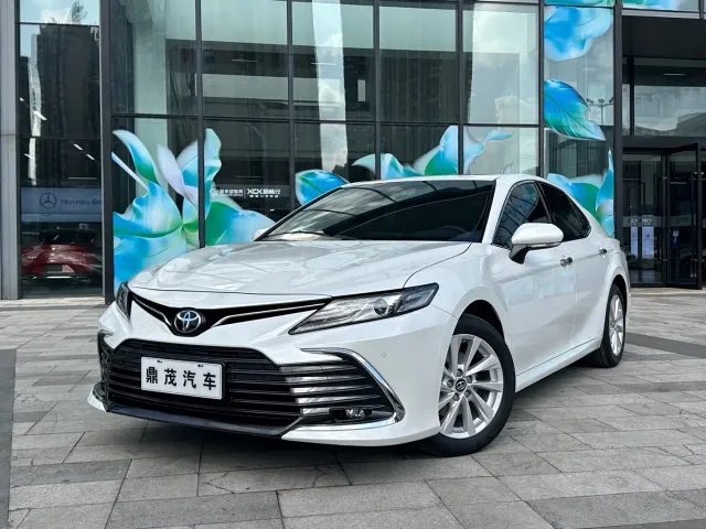 Фотография автомобиля — Toyota Camry