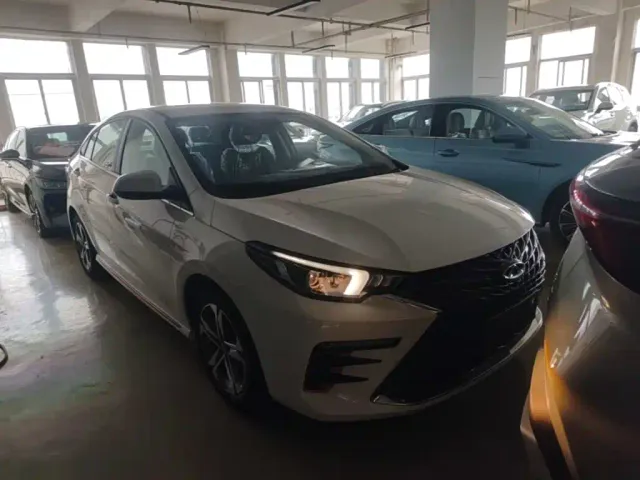 Chery Arrizo 5 PLUS — Фото автомобиля 3