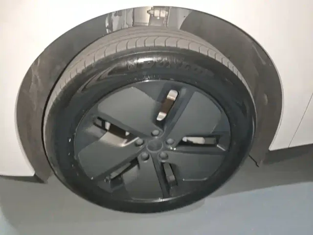 Li Auto i6 — Фото автомобиля 22