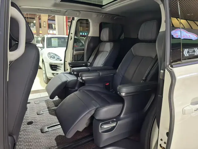 GAC Trumpchi M8 — Фото автомобиля 6