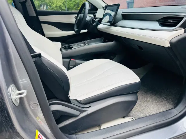 BYD Seal 05 DM-i — Фото автомобиля 15