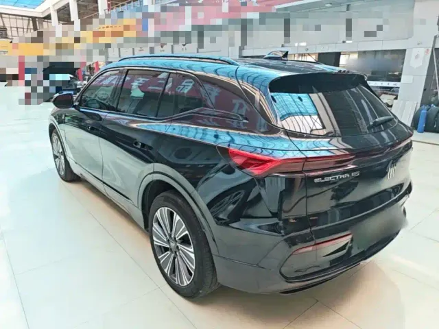 Buick E5 — Фото автомобиля 4