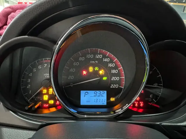Toyota Vios FS — Фото автомобиля 11