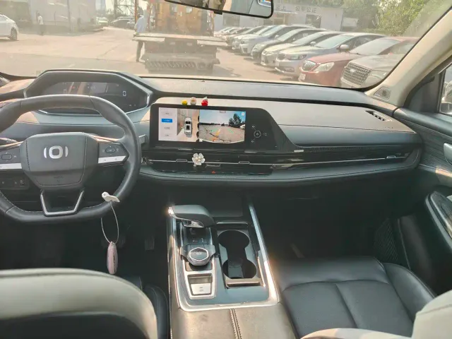 Changan Qiyuan Q05 — Фото автомобиля 5