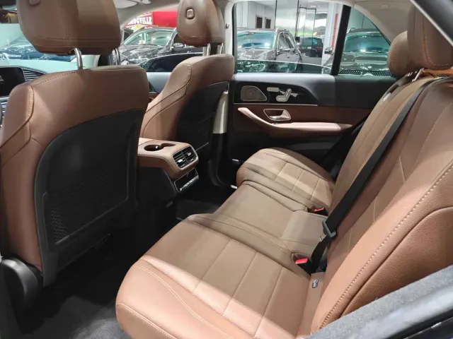 Mercedes-Benz GLE-Class — Фото автомобиля 10