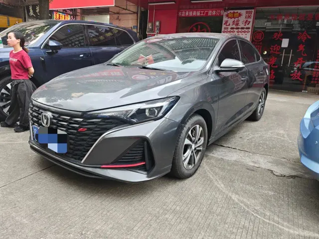 Фотография автомобиля — Changan Eado