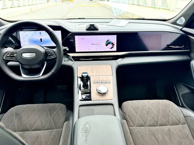 Geely Xingyue L — Фото автомобиля 11