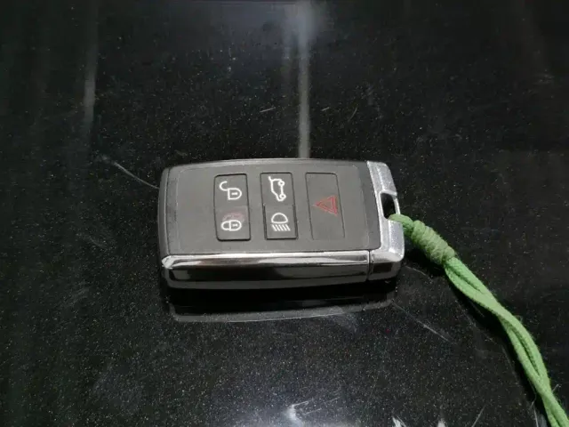 Land Rover Discovery — Фото автомобиля 19