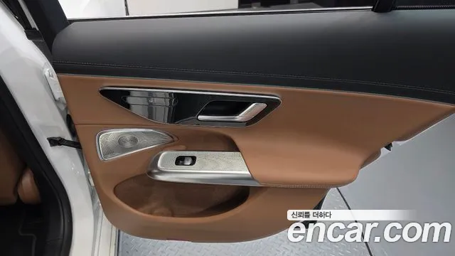 Mercedes-Benz E-Class W214 — Фото автомобиля 14
