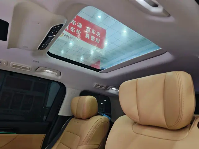GAC Trumpchi E8 — Фото автомобиля 15