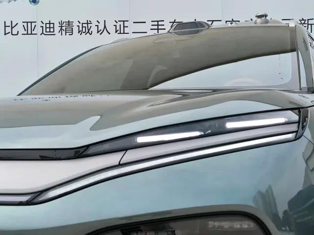 BYD Tang L — Фото автомобиля 3
