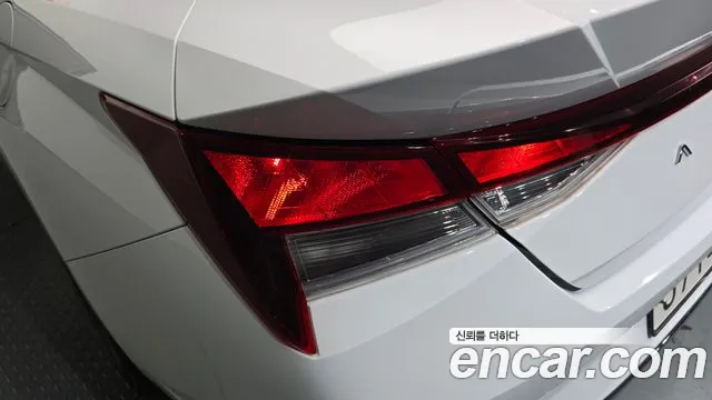 Hyundai AVANTE Avante (CN7) — Фото автомобиля 19