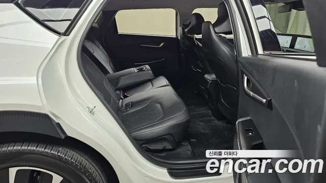 Kia EV6 — Фото автомобиля 17