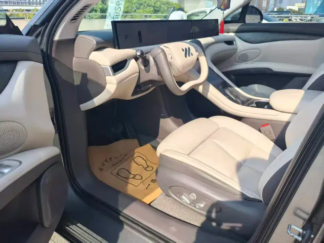 IM Motors LS6 — Фото автомобиля 13