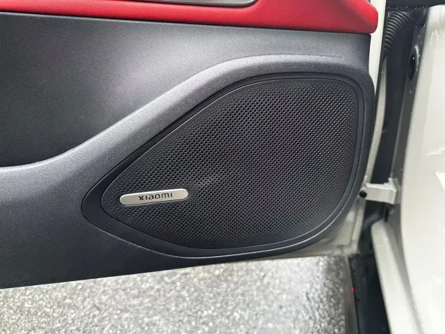 Xiaomi SU7 — Фото автомобиля 17