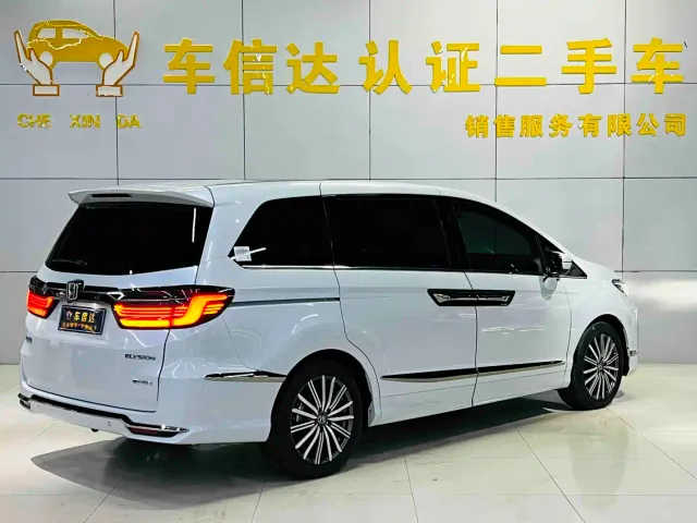 Honda Elysion — Фото автомобиля 4