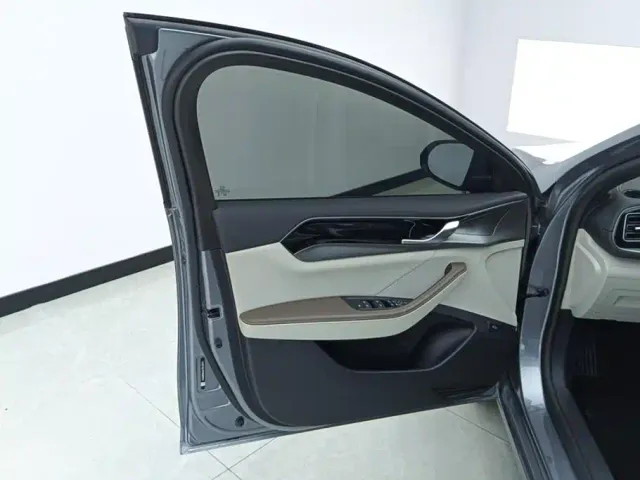 BYD Qin PLUS — Фото автомобиля 7