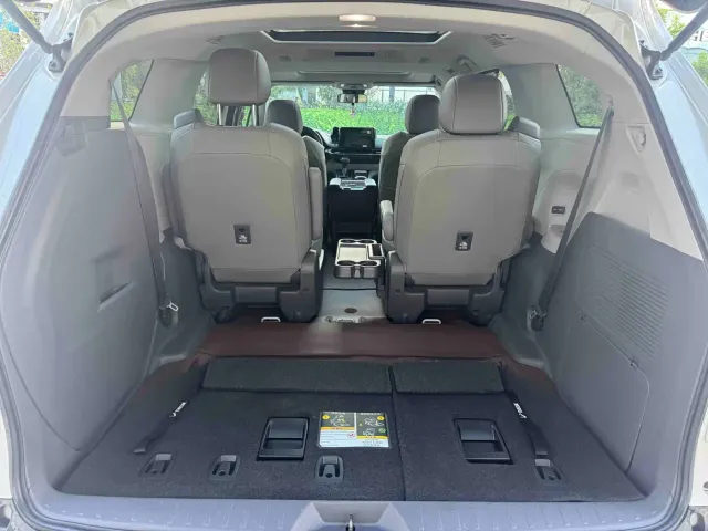 Toyota Granvia — Фото автомобиля 9
