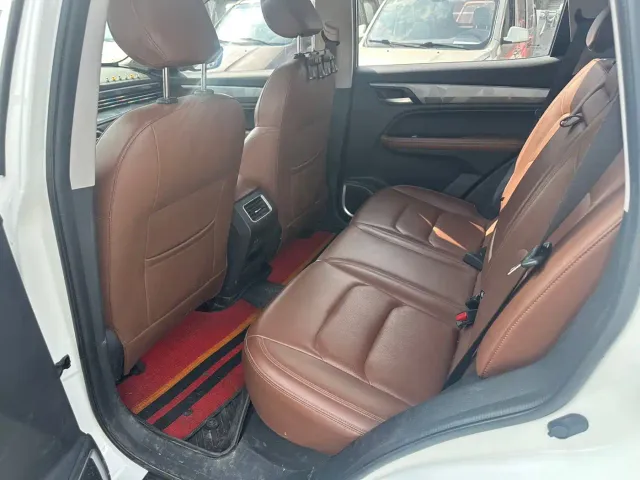 Geely Vision X6 — Фото автомобиля 8