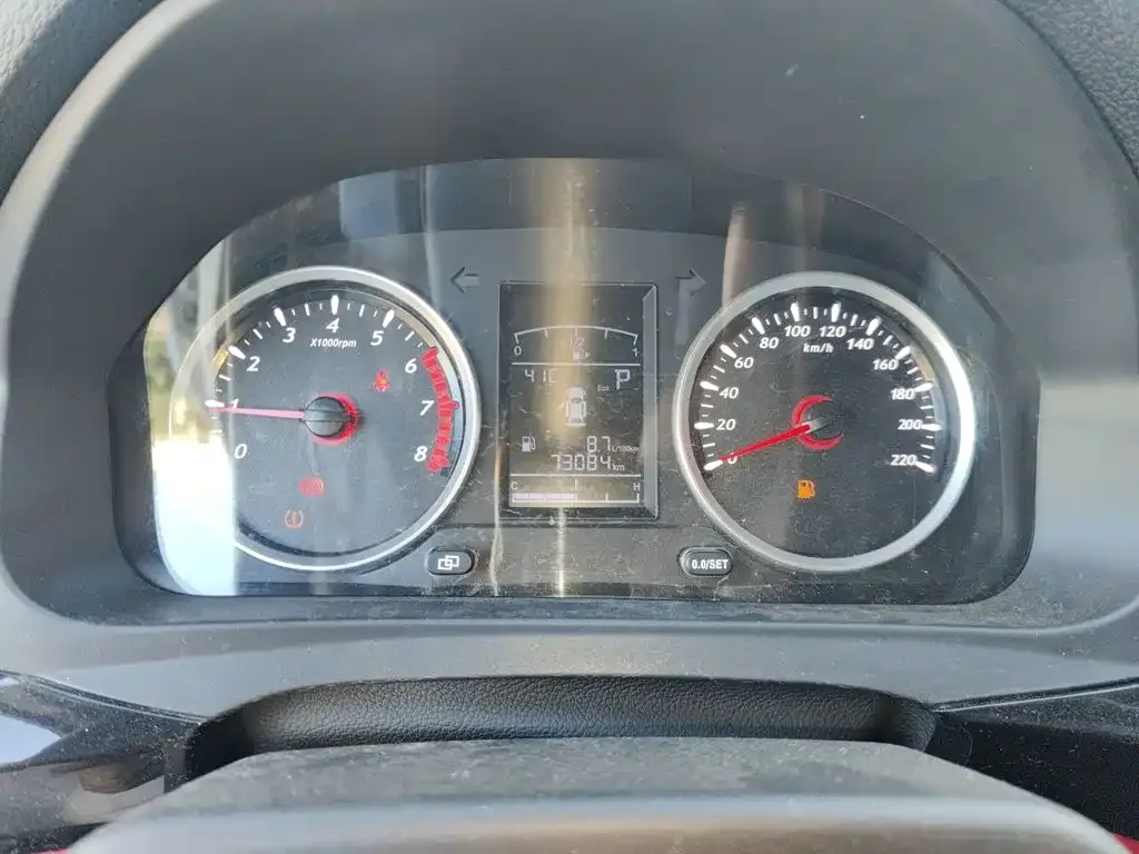 Dongfeng Fengxing Fengxing T5 2022 Golden Age 1.5T Automatic Far Dream 7-seater — Фото автомобиля 7