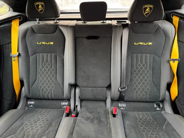 Lamborghini Urus — Фото автомобиля 17