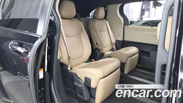 Toyota Sienna Generation 4 — Фото автомобиля 12