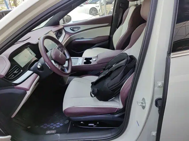 BYD Seal 07 DM-i — Фото автомобиля 14
