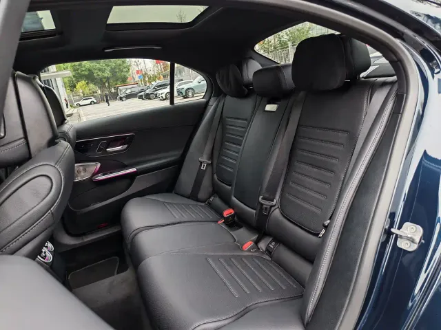 Mercedes-Benz C-Class — Фото автомобиля 17