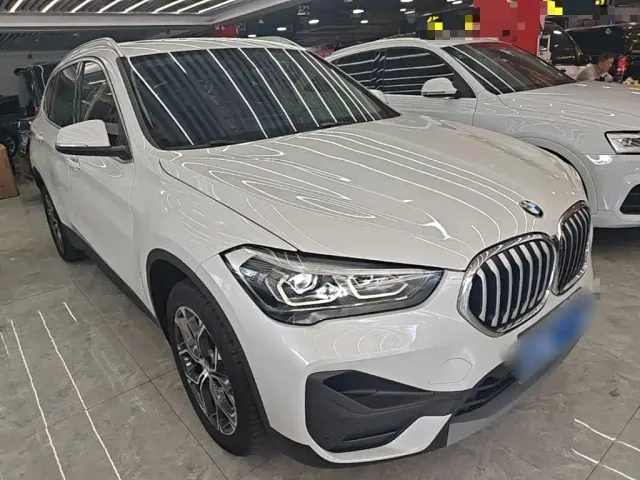 BMW X1 — Фото автомобиля 3