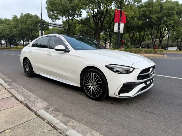 Mercedes-Benz C-Class — Фото автомобиля 3