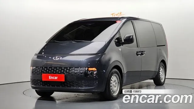 Фотография автомобиля — Hyundai Staria