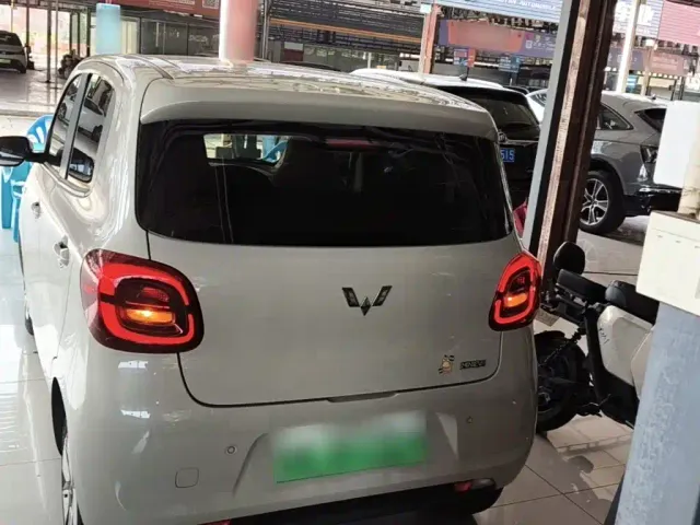 Wuling Hongguang Mini EV — Фото автомобиля 5