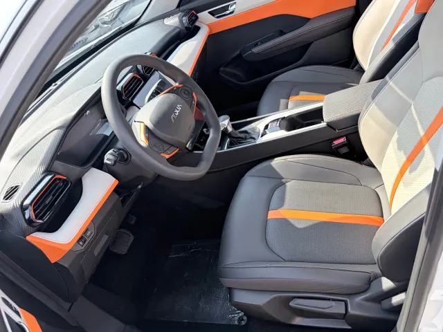 Dongfeng Yixuan — Фото автомобиля 4