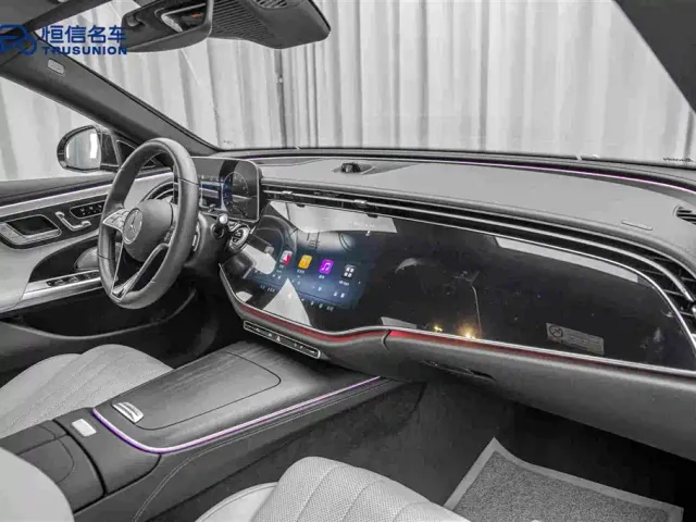 Mercedes-Benz E-Class — Фото автомобиля 14