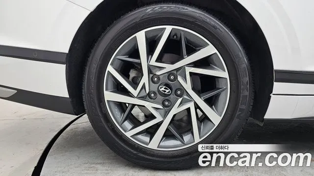 Hyundai Grandeur GN7 — Фото автомобиля 5