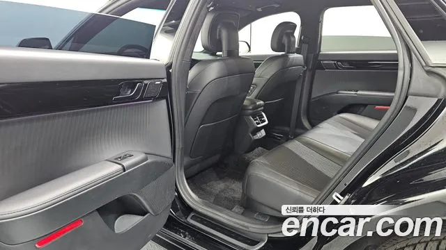 Hyundai Grandeur GN7 — Фото автомобиля 16
