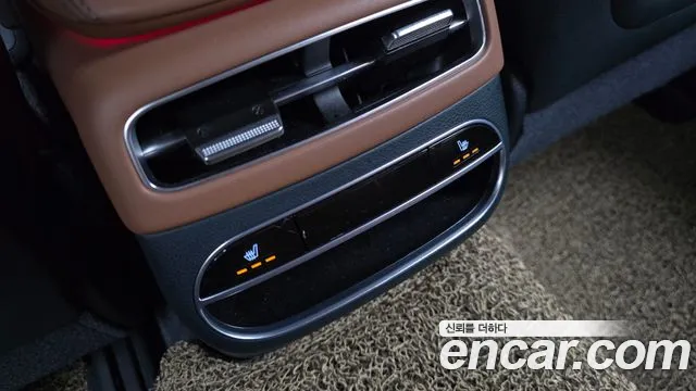 Genesis GV70 2.5T Бензин 2WD — Фото автомобиля 14