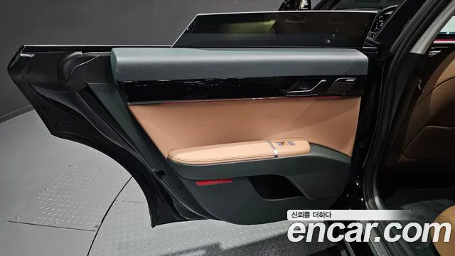 Hyundai Grandeur GN7 — Фото автомобиля 14