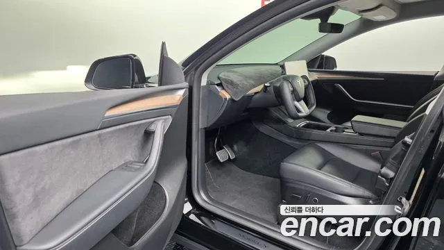 Tesla Model Y Модель Y — Фото автомобиля 4