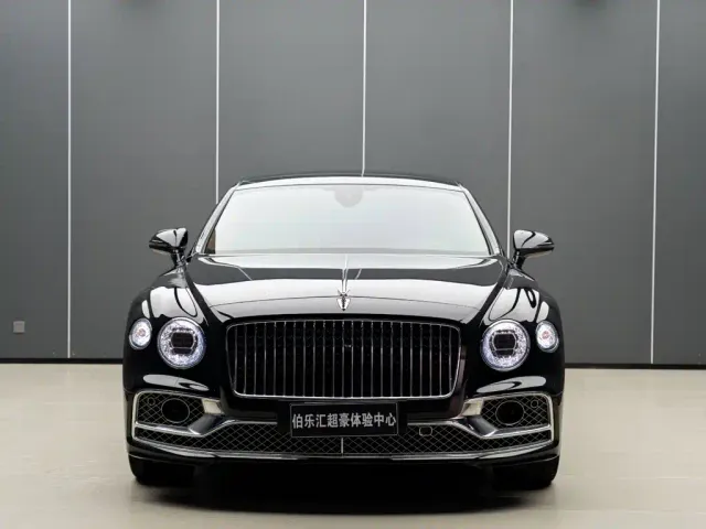 Bentley Flying Spur — Фото автомобиля 5