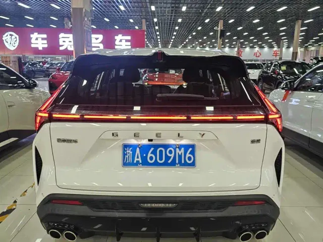 Geely Boyue — Фото автомобиля 4