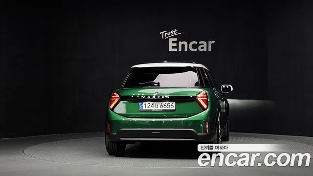 MINI Cooper 4th Gen — Фото автомобиля 4