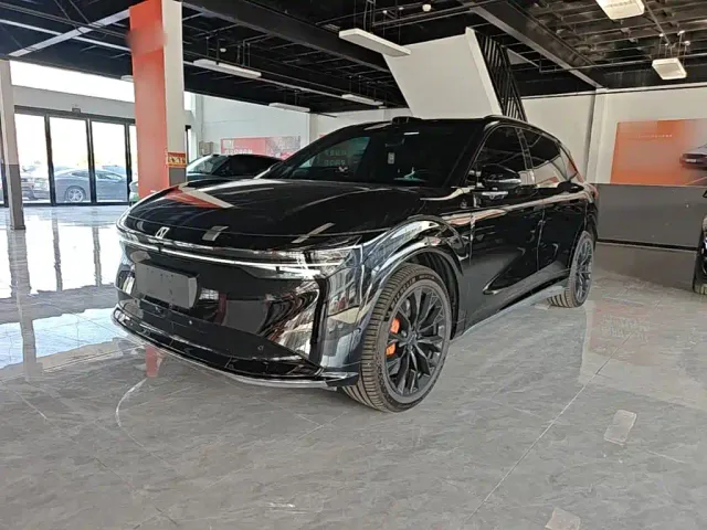 Фотография автомобиля — Zeekr 007 GT