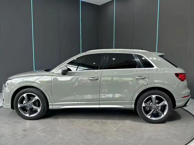 Audi Q3 — Фото автомобиля 4