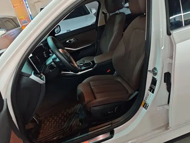 BMW i3 — Фото автомобиля 14